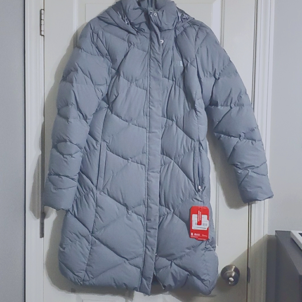 Hooded puffer jacket